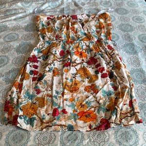 Woman Flower print dress